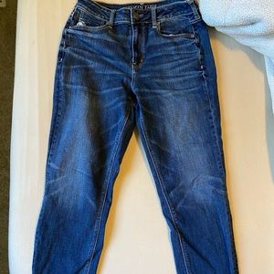 American Eagle mom jeans